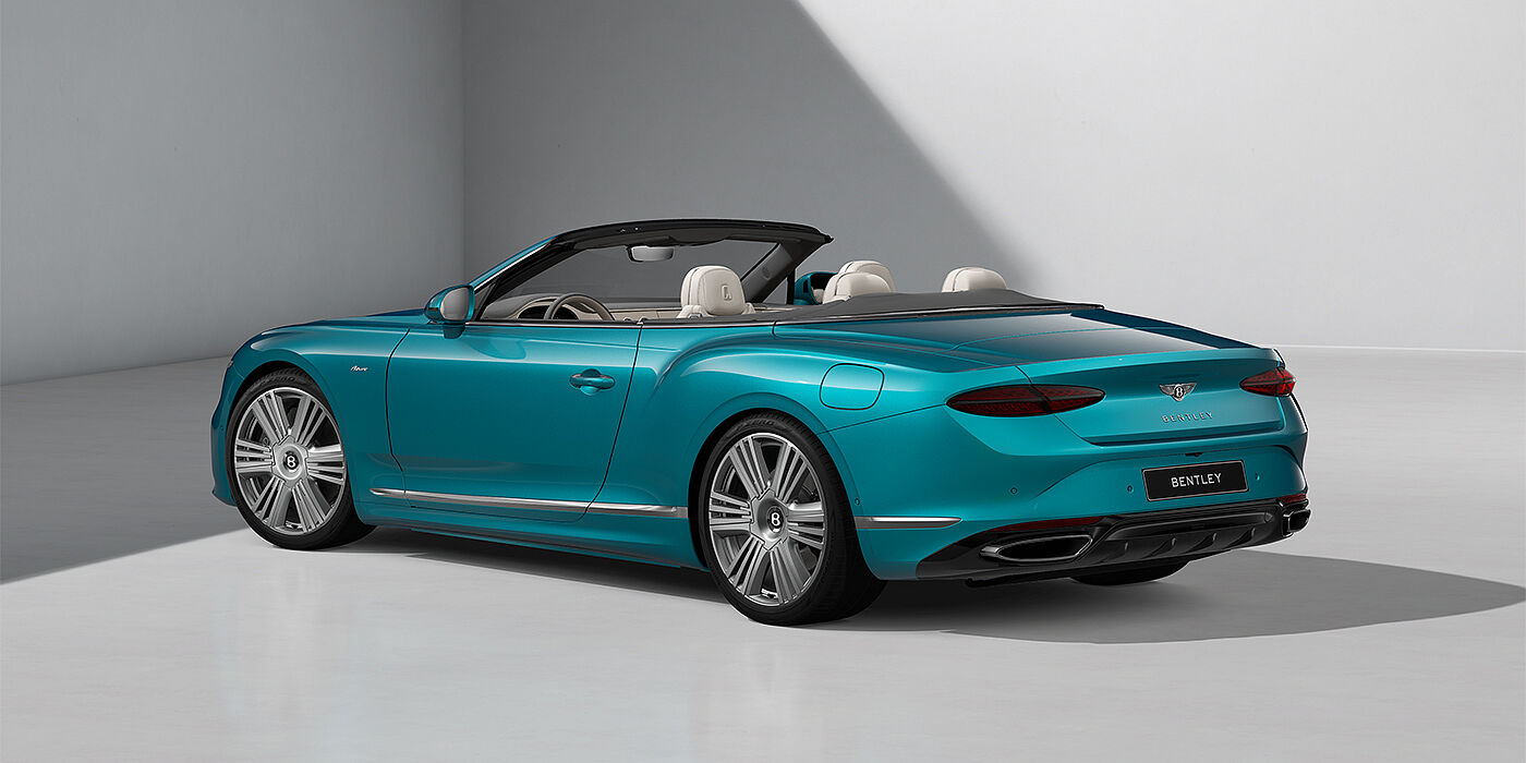 Bentley Mannheim Bentley Continental GTC Azure convertible steering wheel in Linen and Gravity Grey hides