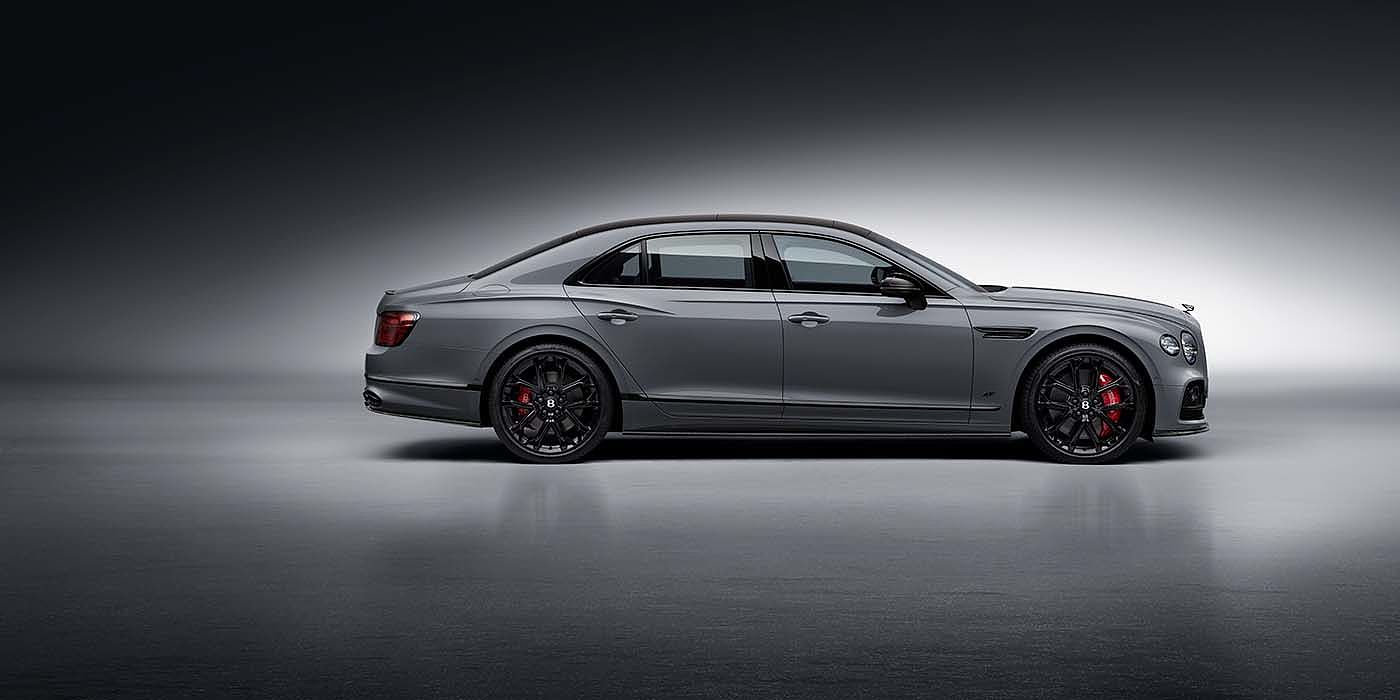 Bach Premium Cars GmbH | Bentley Mannheim Bentley Flying Spur S sedan in Cambrian Grey paint profile static