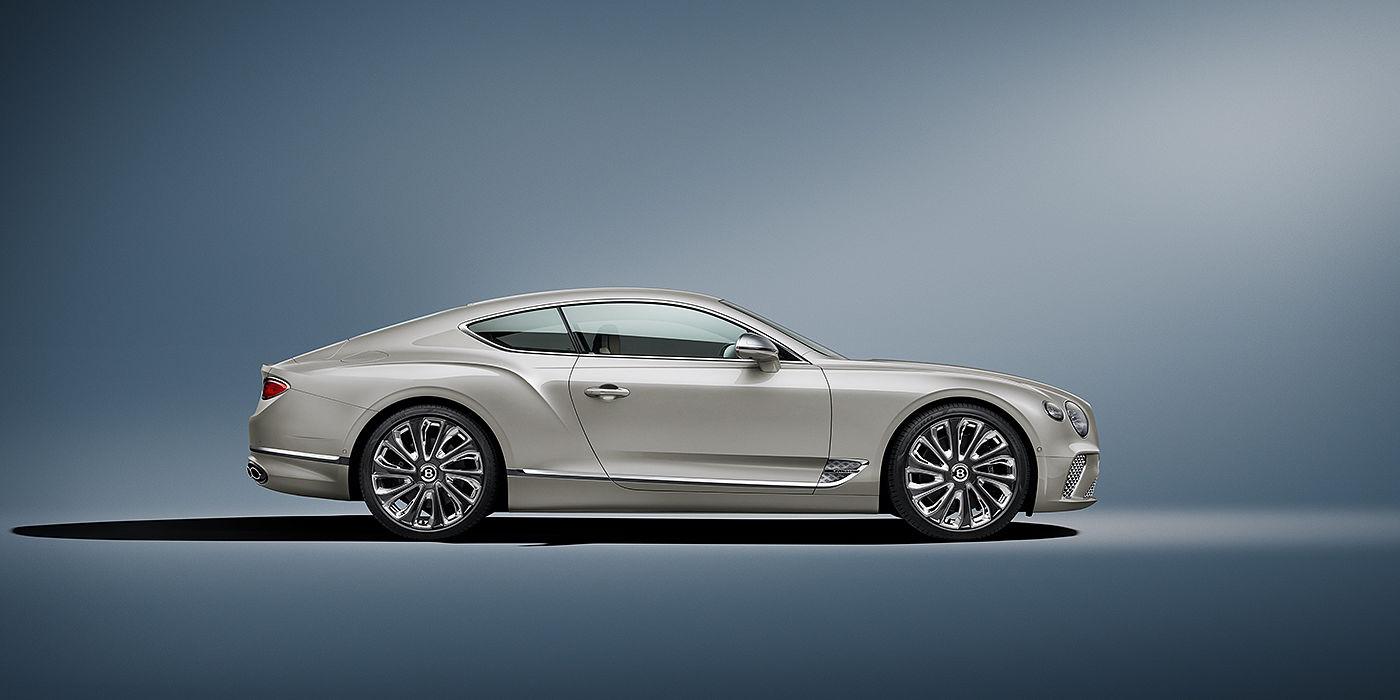 Bach Premium Cars GmbH | Bentley Mannheim Bentley Continental GT Mulliner coupe in White Sand paint front 34