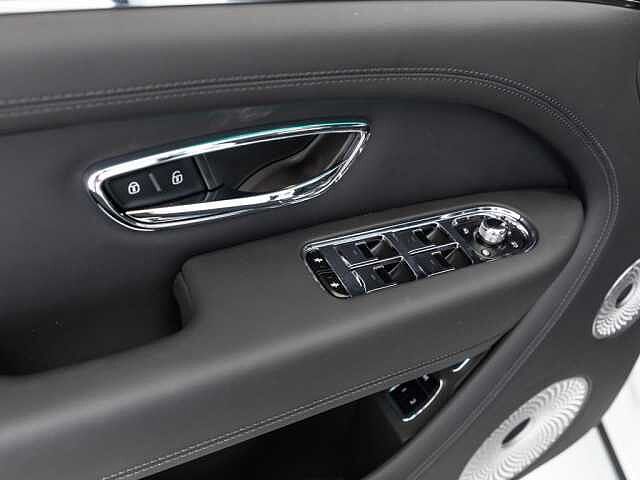 17:Bentley Bentayga V8, SUV, Glacier White, Bach Premium Cars GmbH | Bentley Mannheim