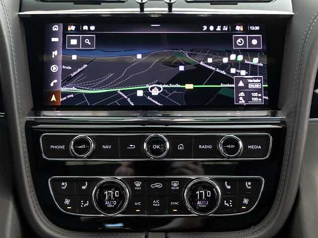 12:Bentley Bentayga V8, SUV, Glacier White, Bach Premium Cars GmbH | Bentley Mannheim