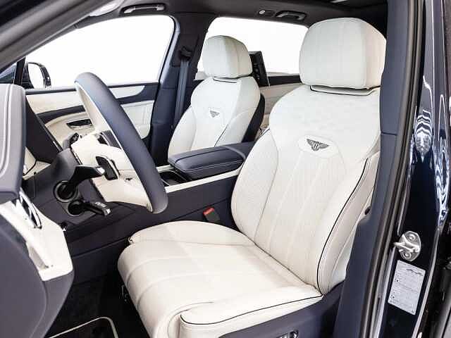 8:Bentley Bentayga EWB Azure V8, SUV, Dark Sapphire, Bach Premium Cars GmbH | Bentley Mannheim