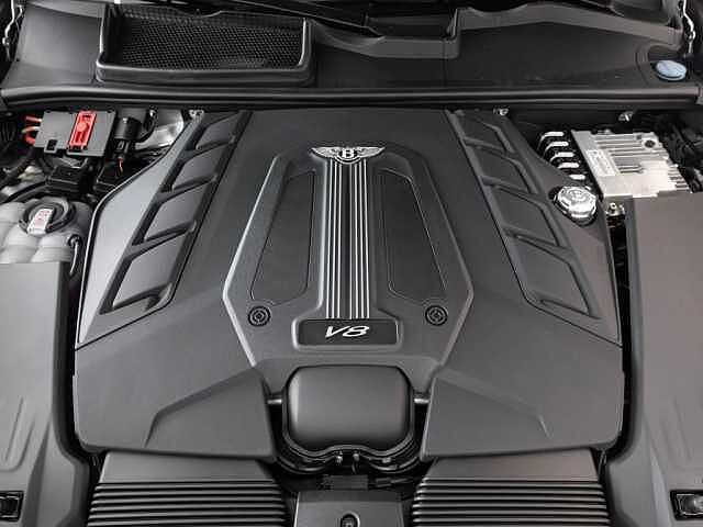 21:Bentley Bentayga V8, SUV, Moonbeam, Bach Premium Cars GmbH | Bentley Mannheim