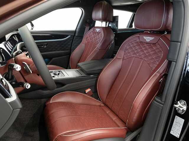 8:Bentley Flying Spur Mulliner V8 Hybrid, Limousine, Cricket Ball over Black Crystal, Bach Premium Cars GmbH | Bentley Mannheim