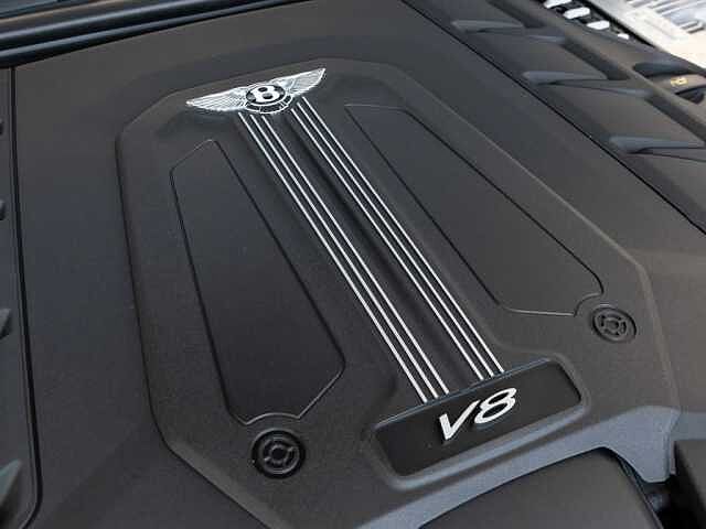 31:Bentley Bentayga V8, SUV, Glacier White, Bach Premium Cars GmbH | Bentley Mannheim