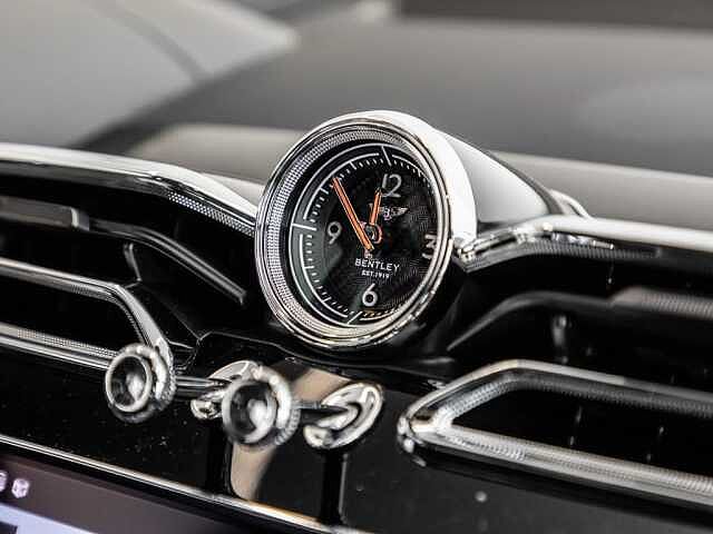 12:Bentley Bentayga V8, SUV, Moonbeam, Bach Premium Cars GmbH | Bentley Mannheim