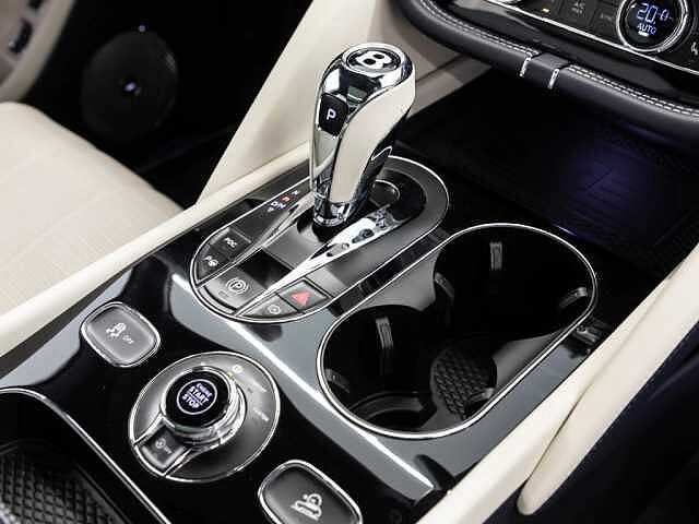 12:Bentley Bentayga EWB Azure V8, SUV, Dark Sapphire, Bach Premium Cars GmbH | Bentley Mannheim