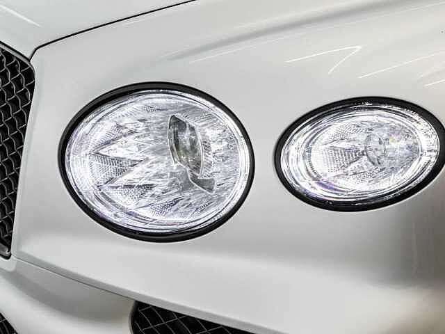 30:Bentley Bentayga V8, SUV, Moonbeam, Bach Premium Cars GmbH | Bentley Mannheim