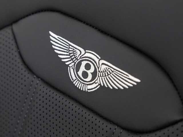 25:Bentley Bentayga V8, SUV, Glacier White, Bach Premium Cars GmbH | Bentley Mannheim