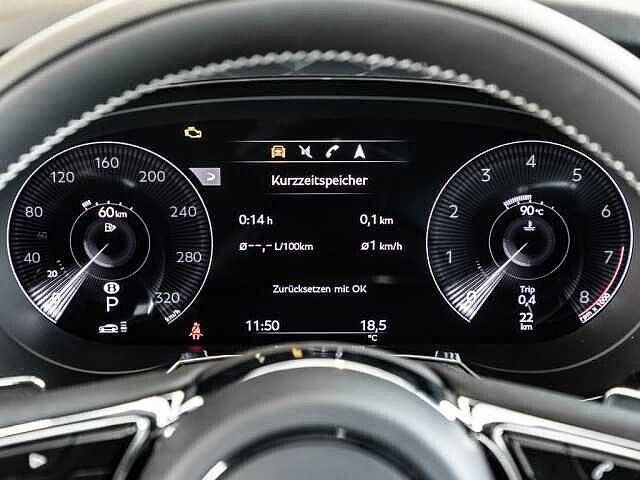 10:Bentley Bentayga V8, SUV, Moonbeam, Bach Premium Cars GmbH | Bentley Mannheim