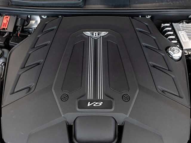 21:Bentley Bentayga EWB Azure V8, SUV, Dark Sapphire, Bach Premium Cars GmbH | Bentley Mannheim