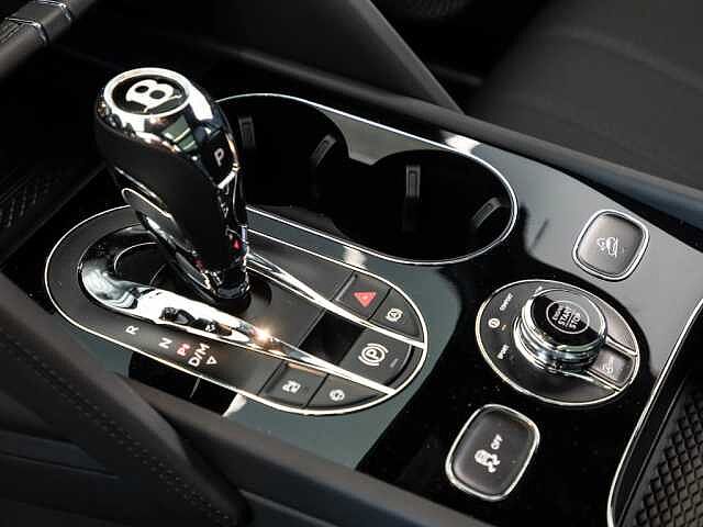 26:Bentley Bentayga V8, SUV, Glacier White, Bach Premium Cars GmbH | Bentley Mannheim