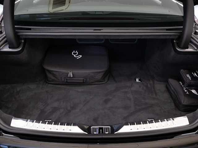 30:Bentley Flying Spur Mulliner V8 Hybrid, Limousine, Cricket Ball over Black Crystal, Bach Premium Cars GmbH | Bentley Mannheim