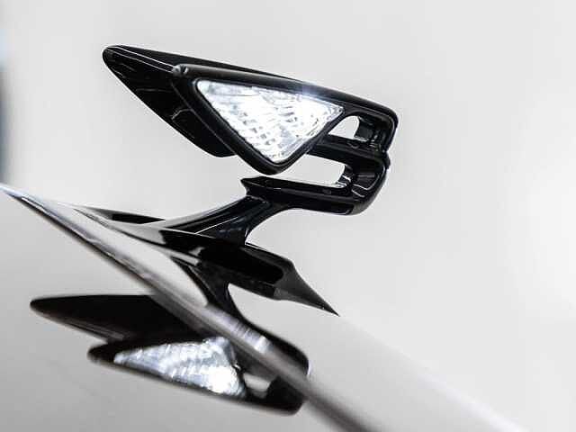 23:Bentley Flying Spur Mulliner V8 Hybrid, Limousine, Cricket Ball over Black Crystal, Bach Premium Cars GmbH | Bentley Mannheim